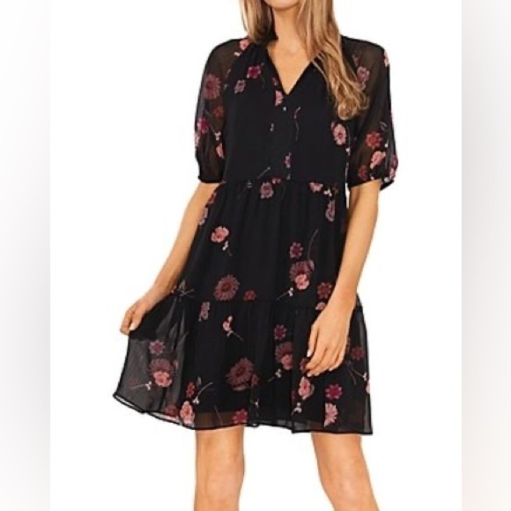 CeCe Floral Print Tiered Chiffon Dress in Rich Black size small